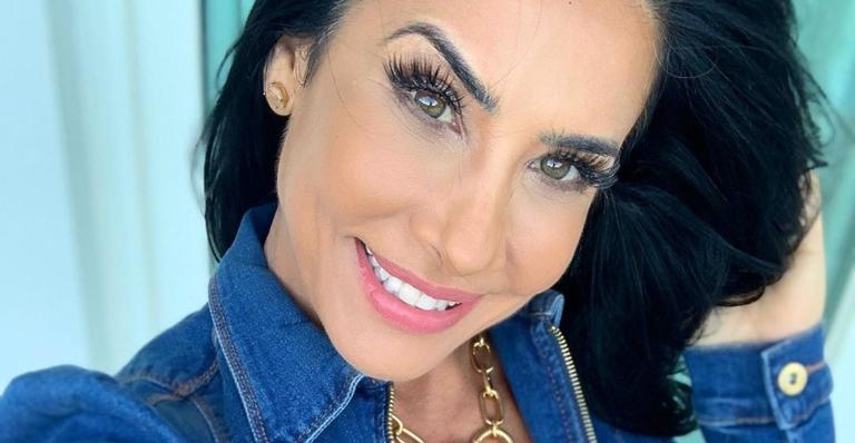 Scheila Carvalho posa tomando sol de biquíni e deixa web babando com corpaço: ”Esplêndida”