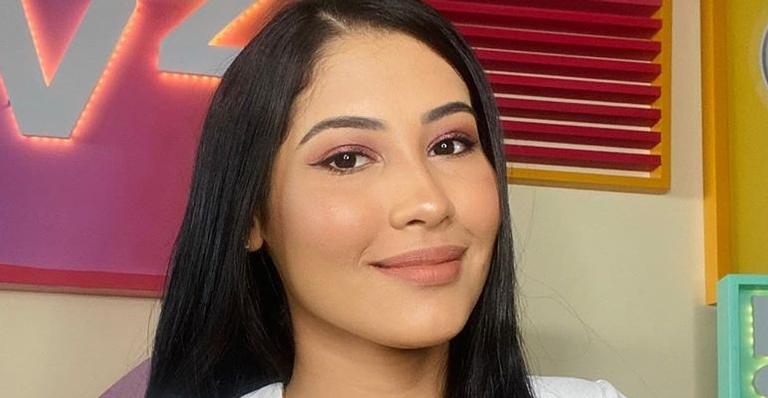 Thaynara OG posa de biquíni pela primeira vez e ostenta abdômen definido: ”Que corpão!”
