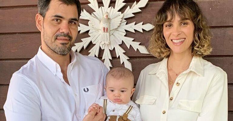 Juliano Cazarré compartilha clique raro da família e encanta web: ”Quando éramos quatro”