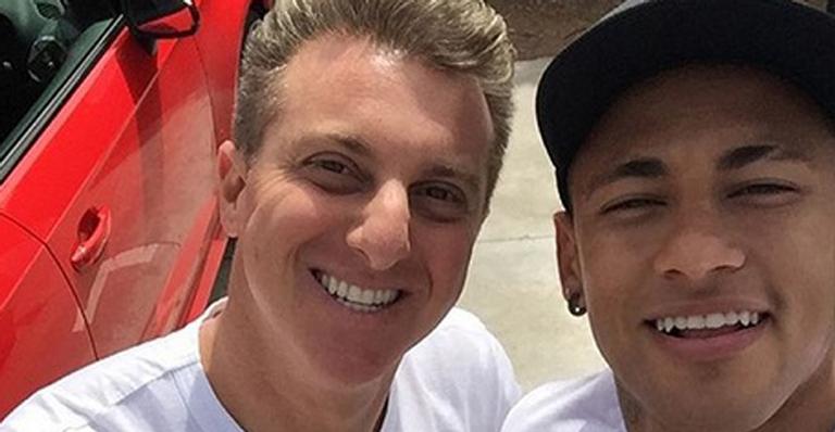 Luciano Huck defende Neymar Jr. após polêmica: ”Racismo é crime”