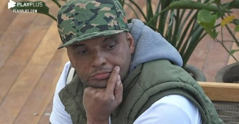 A Fazenda: Fernandinho revela possível indicação para a roça durante conversa com Biel e Cartolouco