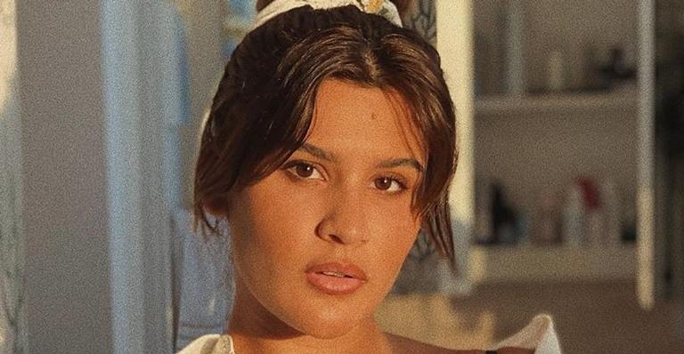 Filha de Flávia Alessandra divide clique raro de biquíni e rouba a cena da web: ”Corpo sarado!”