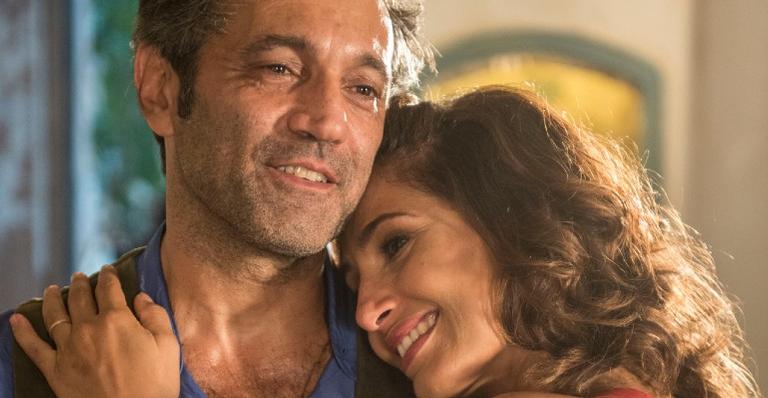 Camila Pitanga faz homenagem para Domingos Montagner: ”Quatro anos sem meu amigo”