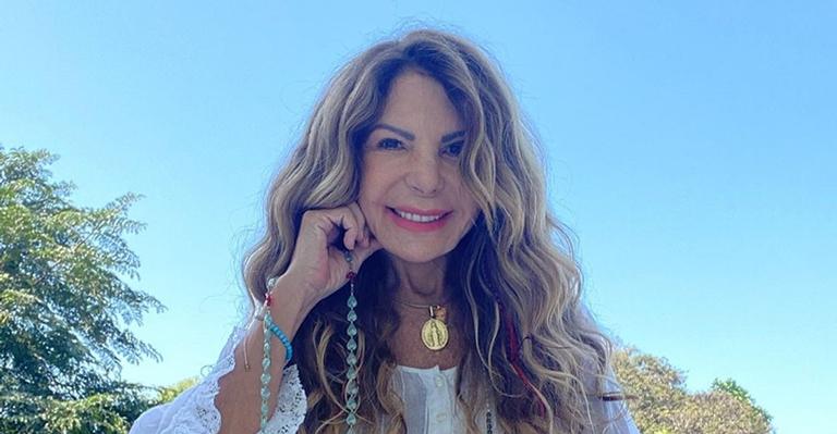 Elba Ramalho e a filha testam positivo para Covid-19: ”Rezem por mim e por ela”