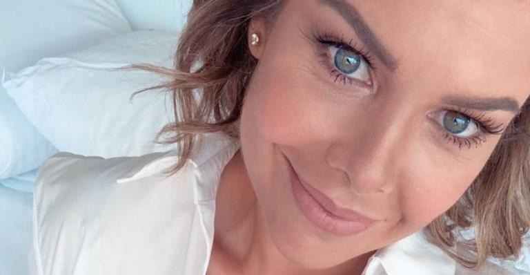 Fernanda Souza arranca elogios ao postar foto sem maquiagem: ”Lembrar de se amar com e sem”