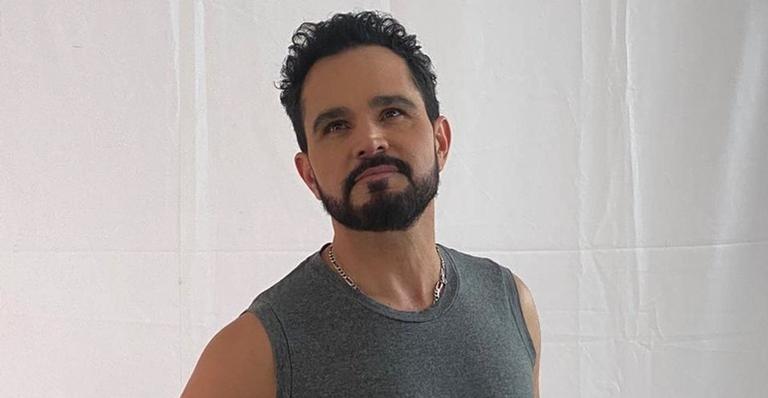Luciano Camargo lança projeto gospel no dia do seu aniversário de casamento