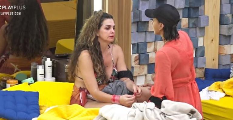 A Fazenda: Luiza Ambiel conversa com Jake e chora com medo da eliminação de Fernandinho