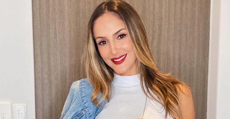 Claudia Leitte encanta a web ao mostrar momento super fofo da filha Bela