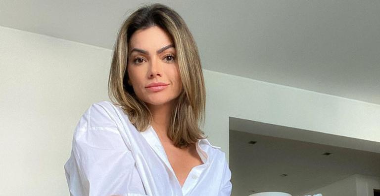 Filha gata de Kelly Key posa de costas e chama atenção na web