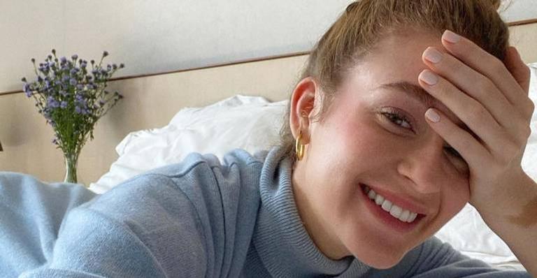 Marina Ruy Barbosa publica fotos embaçadas e brinca: ”As selfies ficaram ótimas”