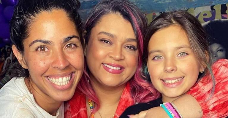 Preta Gil encanta ao celebrar aniversário da sobrinha: ”A mais linda Flor do jardim”