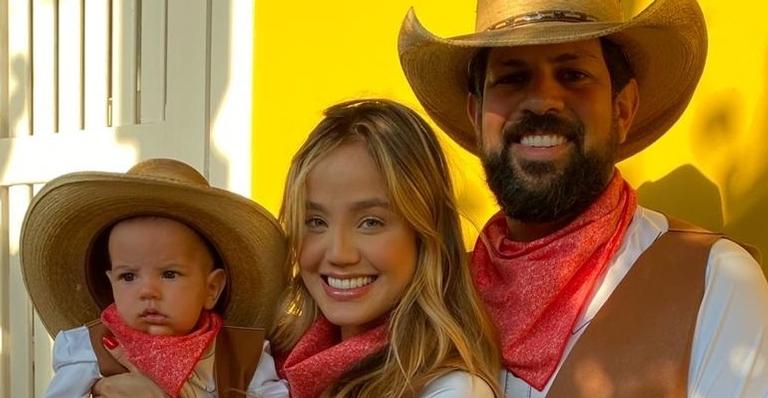 Sorocaba e Biah Rodriguez comemoram quatro meses de Theo com festa temática de cowboy