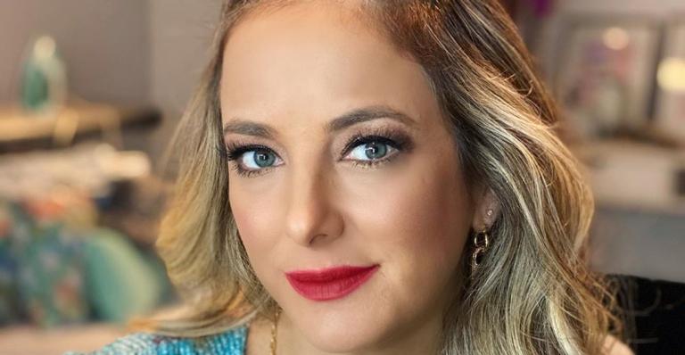 Ticiane Pinheiro relembra clique de criança apresentando programa de TV