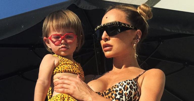 Sabrina Sato derrete corações ao registrar chamada de vídeo com a filha: ”Eu te amo da Zozo”