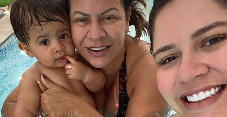 Marilia Mendonça posa com o filho e a mãe e se declara: ”Privilegiada por poder viver esse amor”