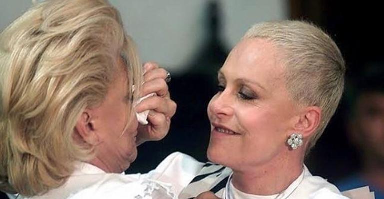 Ana Maria Braga emociona ao compartilhar clique com Hebe Camargo