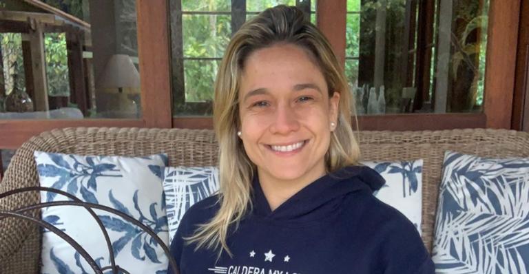 Fernanda Gentil diverte a web ao compartilhar registros de emocionante partida de tênis de mesa