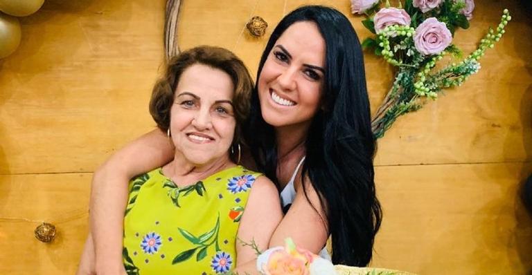 Graciele Lacerda se declara no aniversário da mãe: ”Flor grandiosa”