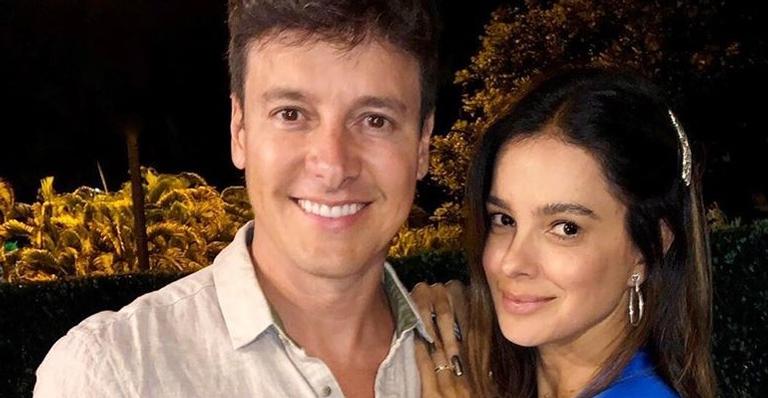 Rodrigo Faro relembra foto antiga com Vera Viel e se declara: ”Mulher da minha vida”