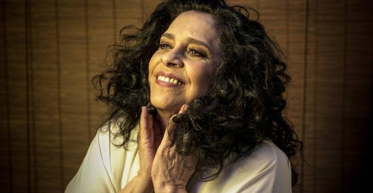 Gal Costa faz 75 anos e comemora com a sua primeira live