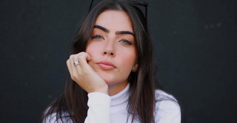 Jade Picon recebe café da manhã na piscina: ”Será que eu acordei ou estou sonhando?”