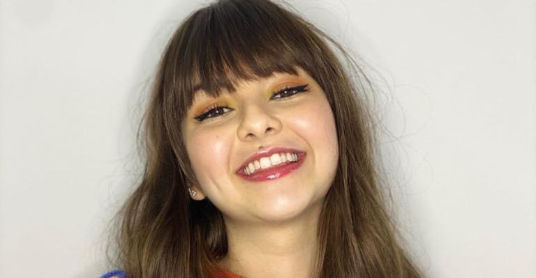 Klara Castanho arrasa ao apostar em top cropped preto