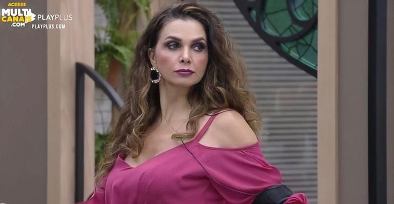 A Fazenda: Em conversa, Luiza Ambiel revela: ”Eu rezo pra não sair um pau entre mim e a Jojo”