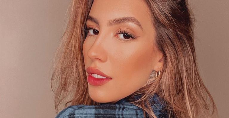 Gabi Brandt compartilha sequência de cliques impecáveis e fãs elogiam