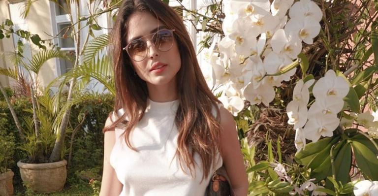 Letícia Almeida compartilha clique deslumbrante e arranca suspiros dos fãs: ”Musa”