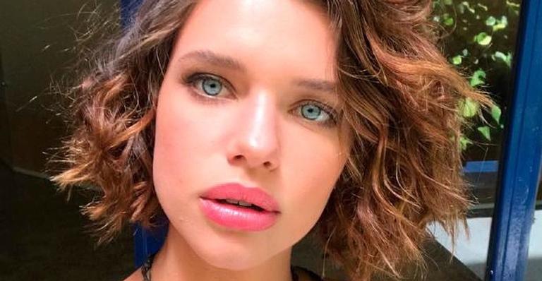 Em clima de nostalgia, Bruna Linzmeyer relembra seu primeiro papel na televisão