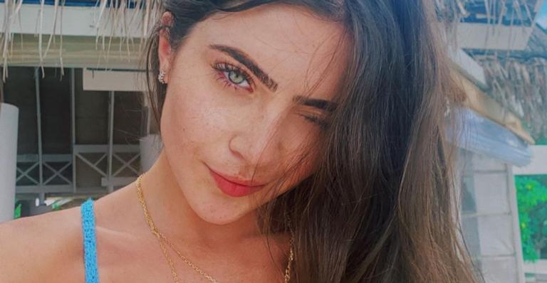 Jade Picon aproveita viagem com clique exuberante e fãs elogiam: ”Perfeita”