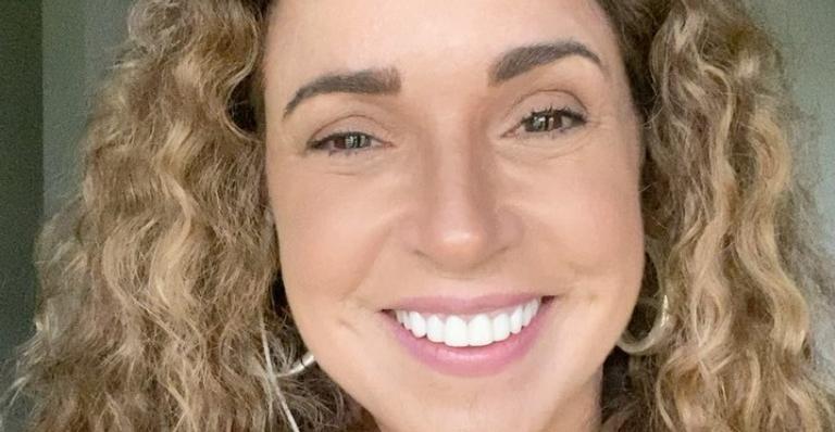 Daniela Mercury presta bela homenagem de aniversário para a mãe: ”Admiração gigante”