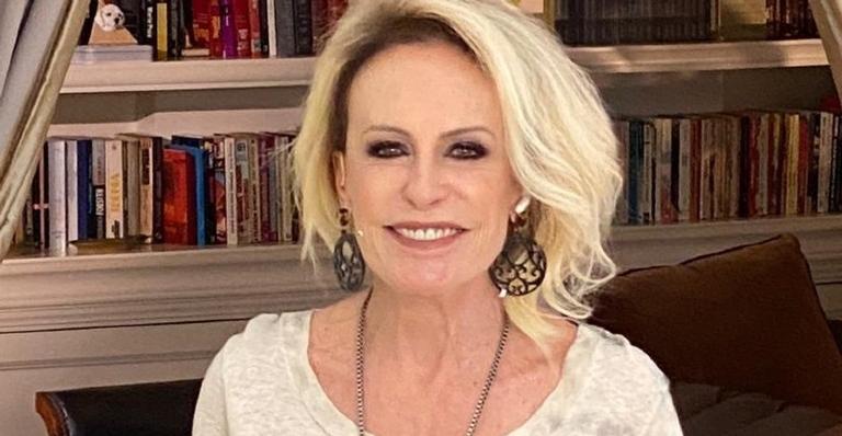 Ana Maria Braga surge fazendo crochê em vídeo: ”Sempre foi um hobbie”