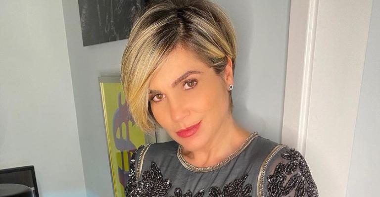 Flávia Alessandra posta foto de biquíni em Arraial do Cabo: ”Onde eu queria estar”