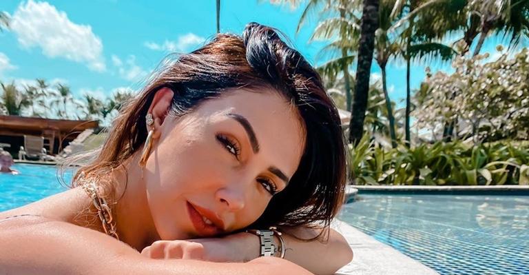 De volta ao Brasil, Bella Falconi coloca mansão em Orlando à venda e fotos impressionam