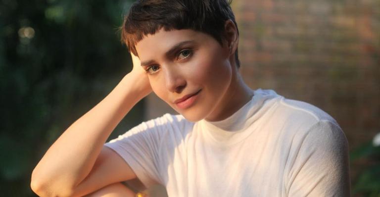 Leticia Colin se declara para personagem em primeiro dia de gravação de ‘Sessão de Terapia’