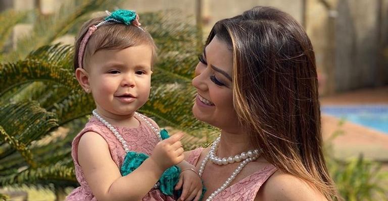 Amanda Françozo relembra passeio em Campos de Jordão com a filha: ”Dia feliz”