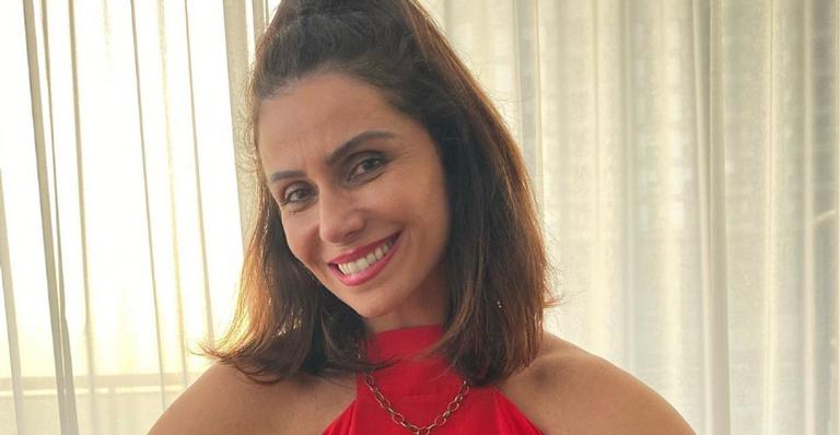 Giovanna Antonelli inicia o dia esbanjando seu lindo sorriso