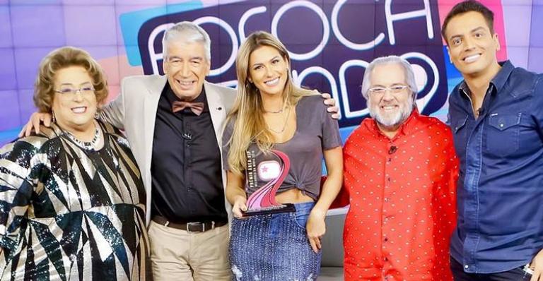 Leo Dias presta bela homenagem a equipe do Fofocalizando: ”Meu respeito profundo”