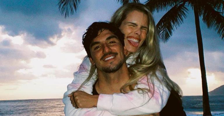 Gabriel Medina e Yasmin Brunet trocam declarações na web: ”A gente se fala no olhar”
