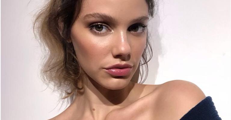 Laura Neiva relembra ensaio fotográfico divertido de sua infância: ”Qual seu mood?”