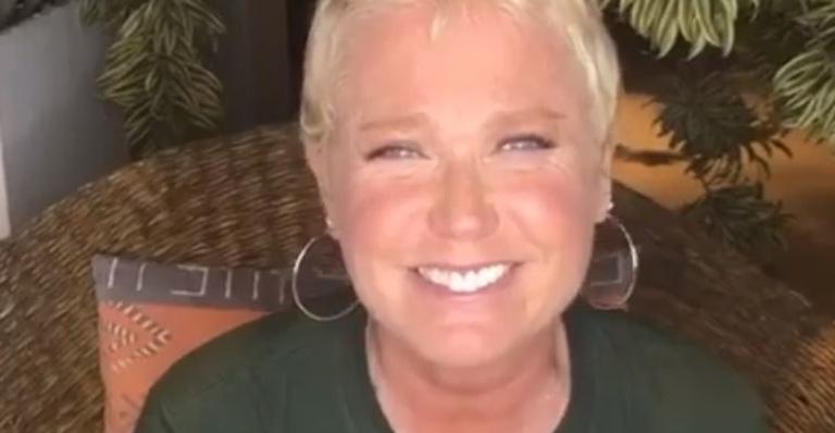 No Dia das Crianças, Xuxa relembra a falecida mãe e Sasha reage com linda declaração