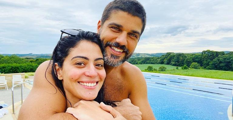 Carol Castro faz belo clique e arranca elogio do namorado, Bruno Cabrerizo: ”Muito gata meu Deus!”