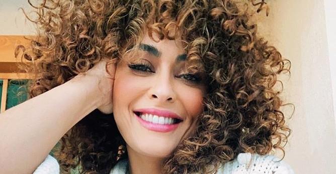 Juliana Paes faz tranças no cabelo e conquista muito os internautas