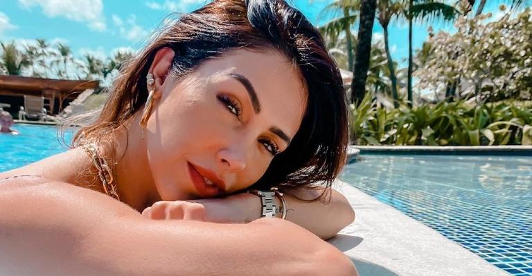 Bella Falconi emociona os seguidores ao fazer textão sobre a ”dieta da alma”