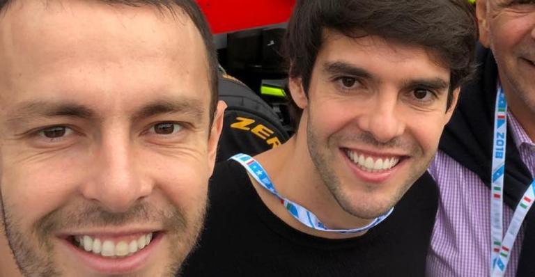 Kaká faz homenagem de aniversário para o irmão, Rodrigo: ”Assim somos nós, interligados”