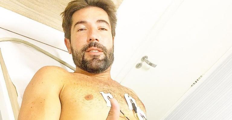 Sandro Pedroso posta foto no hospital e faz agradecimento: ”Obrigado meu Deus pelo livramento”