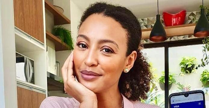 Sheron Menezzes posa de vestido justinho e seguidores rasgam elogios: ”Você é luz”