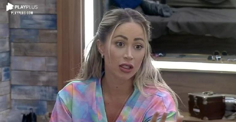 A Fazenda: Carol Narizinho critica Lipe Ribeiro e Lucas Maciel: ”Os VTzeiros do reality”