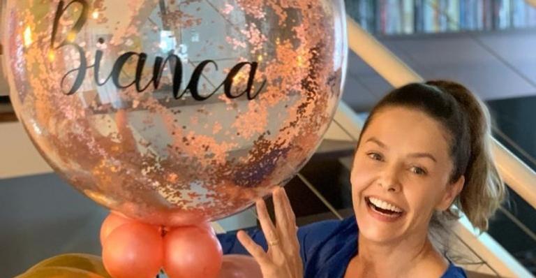 Bianca Rinaldi completa 46 anos faz agradecimento: ”Me senti muito acarinhada”